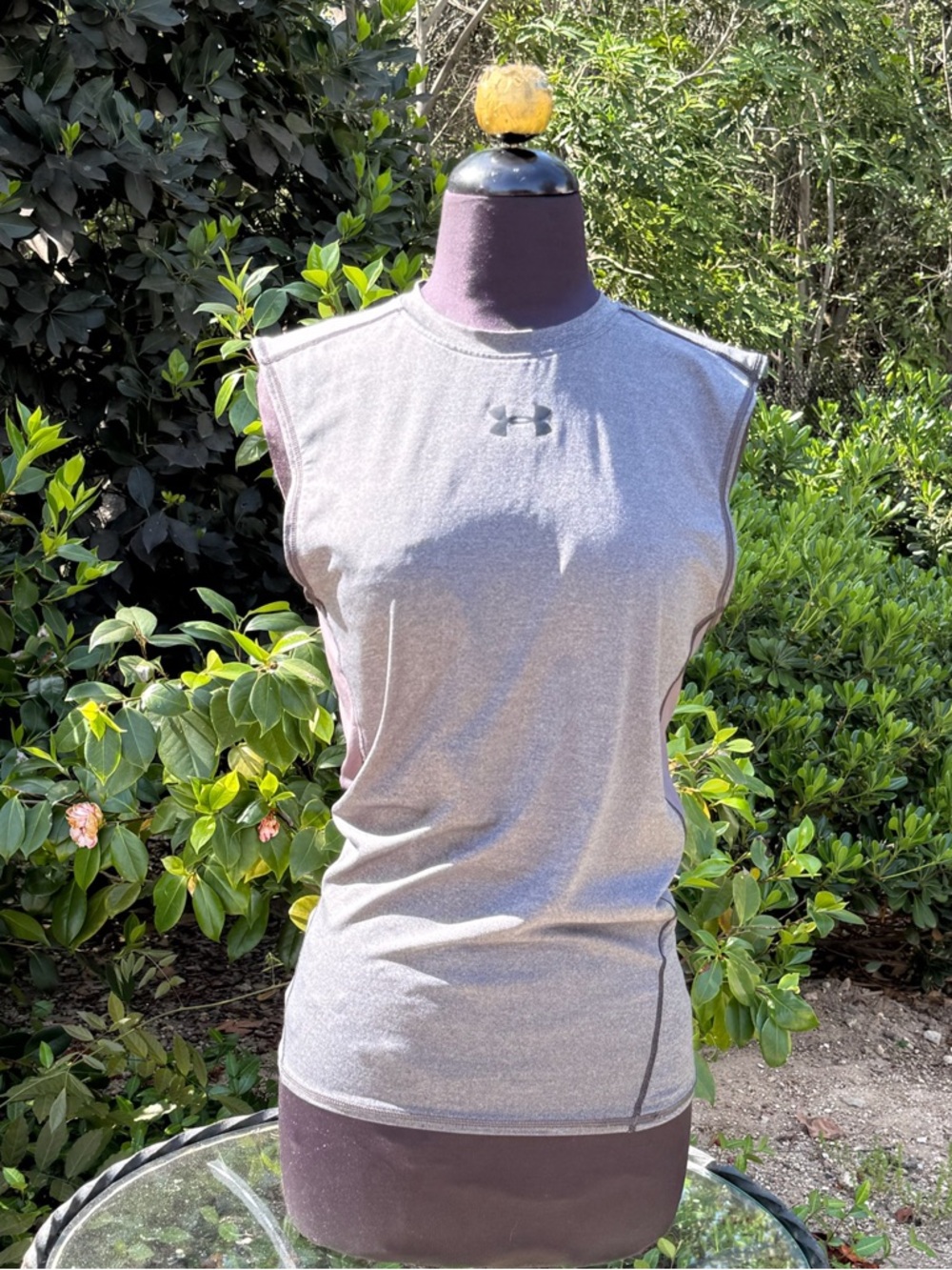Under Armour HeatGear compression shirt with ventilation panels - size M
